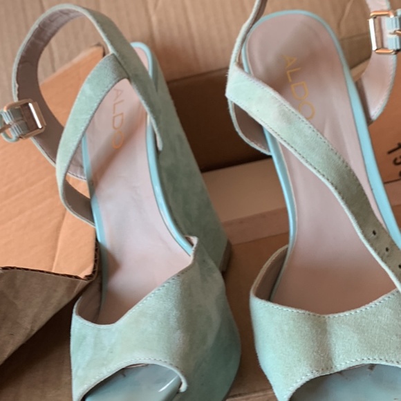 Women heels - Picture 4 of 15